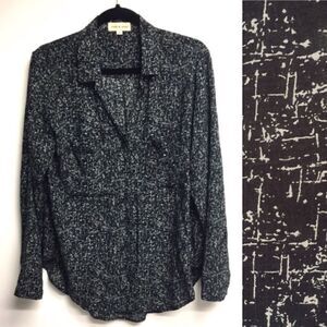 ANTHROPOLOGIE Cloth & Stone Button Front Blouse Black White Print M